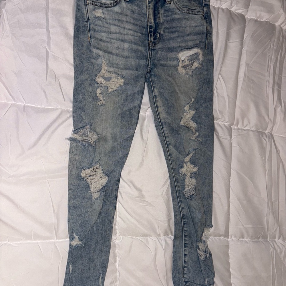 American Eagle Outfitters Light Blue Ripped Jeans